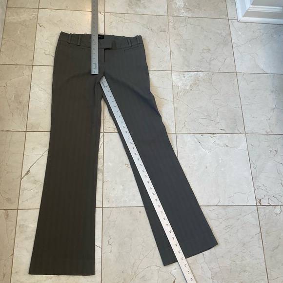 The Limited Crew Fit Pants, Gray Pinstripes, Zip Hooks Belt-loops, Pockets, Sz 2 - Picture 12 of 12